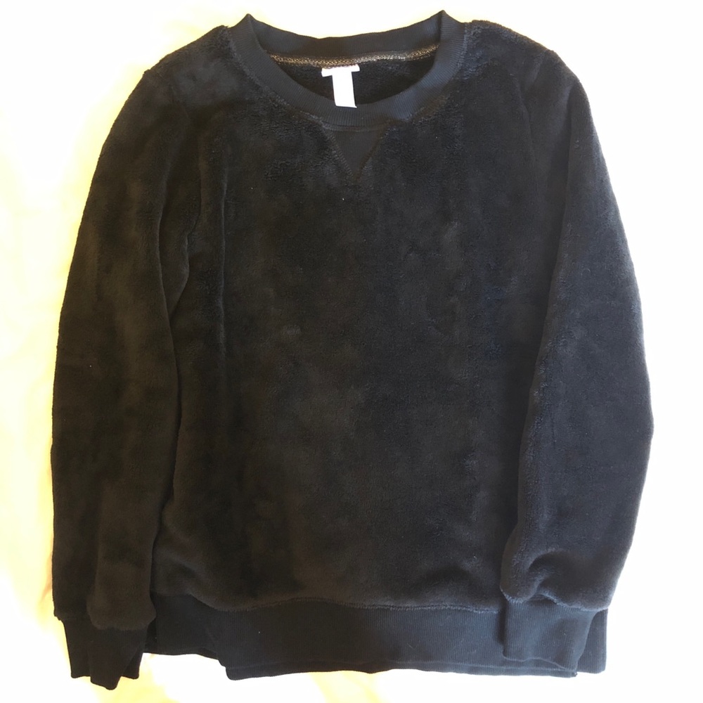 Black fuzzy pullover sweater